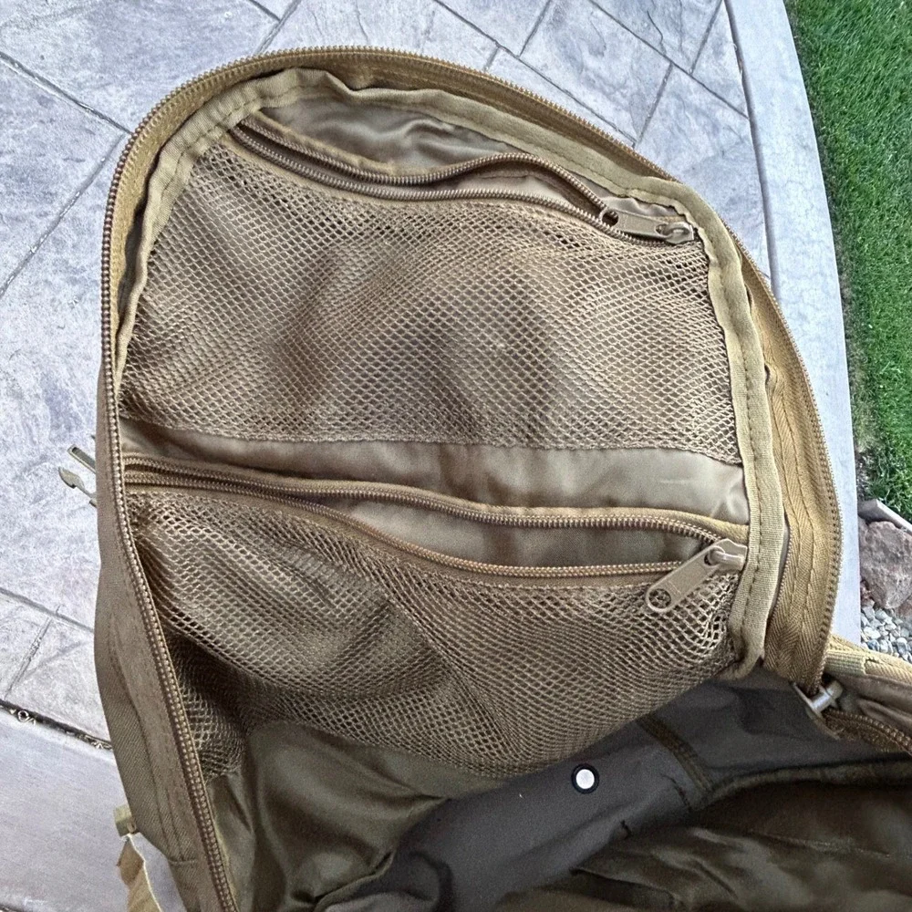 SOG Ninja Tactical Daypack Backpack 24.2L Desert Clay MOLLE YPB001SOG-DCLY